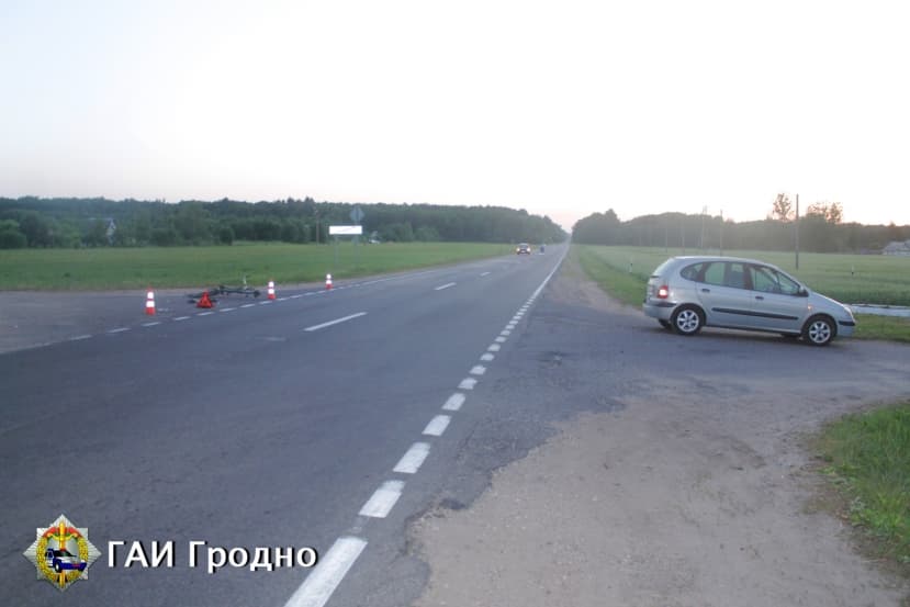 В ДТП под Щучином пострадала девочка, которую дедушка вез на багажнике велосипеда