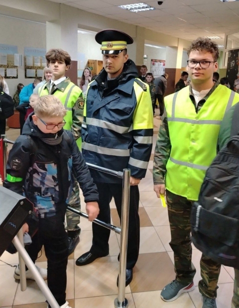 С 12 по 14 ноября сотрудники ГАИ проводят рейд "Яркий велосипедист - безопасный путь"