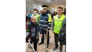 С 12 по 14 ноября сотрудники ГАИ проводят рейд "Яркий велосипедист - безопасный путь"